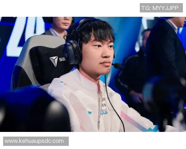 BLG战队在CSGO比赛中的意识争议引发热议分析与讨论